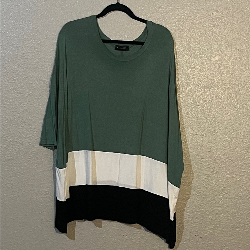Rae Mode Green and Black Colorblock Tunic Size 3X